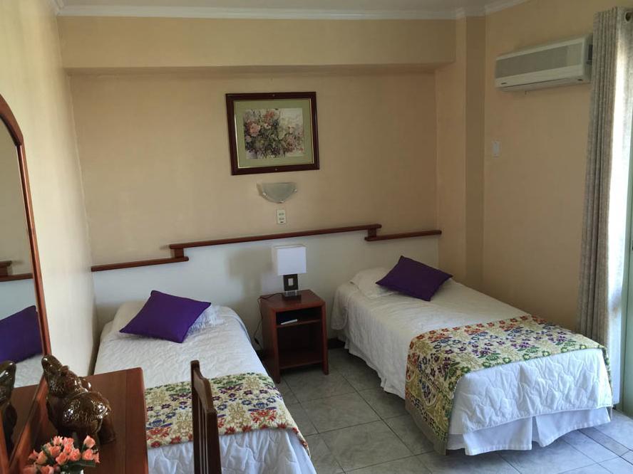 Fares Turis Hotel Uruguaiana Ngoại thất bức ảnh