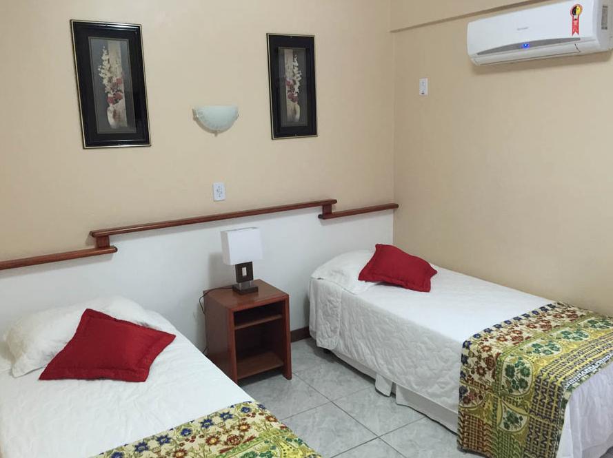 Fares Turis Hotel Uruguaiana Ngoại thất bức ảnh