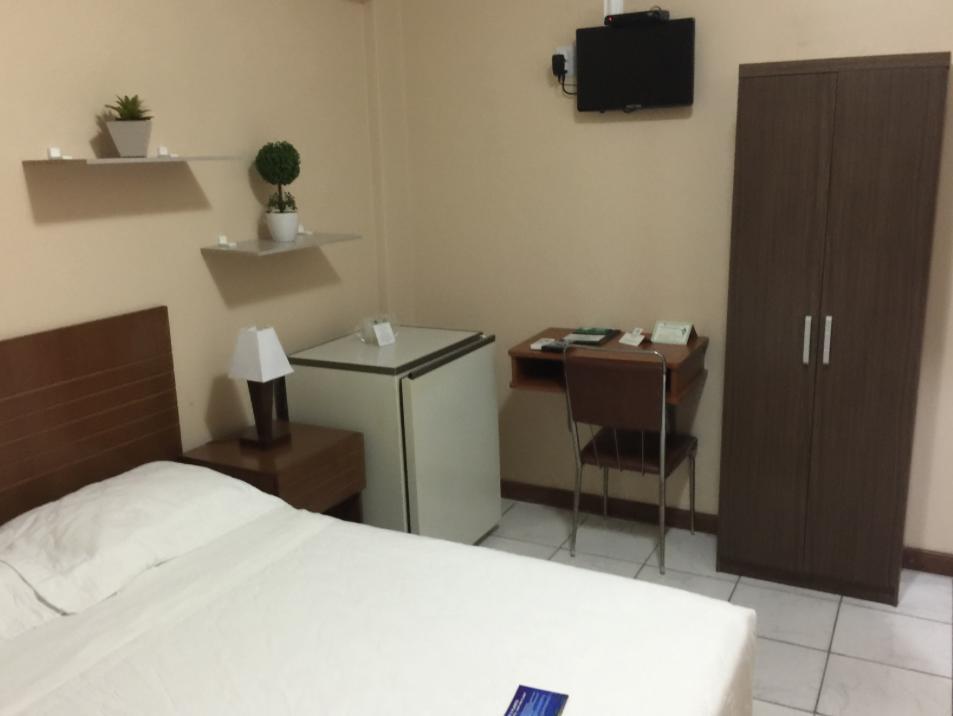 Fares Turis Hotel Uruguaiana Ngoại thất bức ảnh