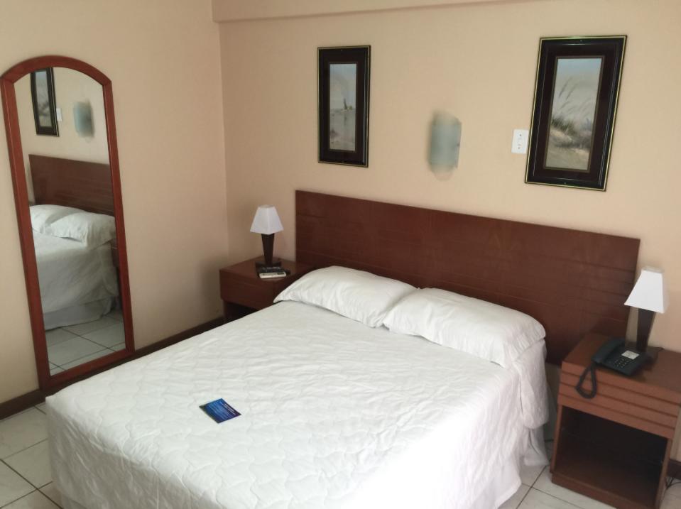 Fares Turis Hotel Uruguaiana Ngoại thất bức ảnh