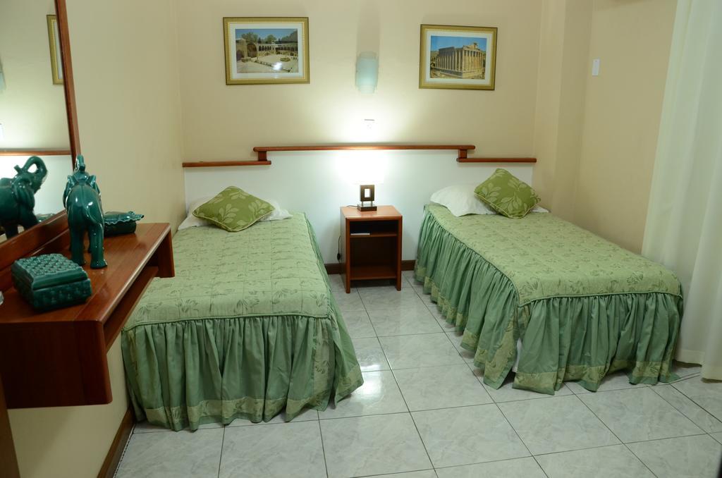 Fares Turis Hotel Uruguaiana Ngoại thất bức ảnh
