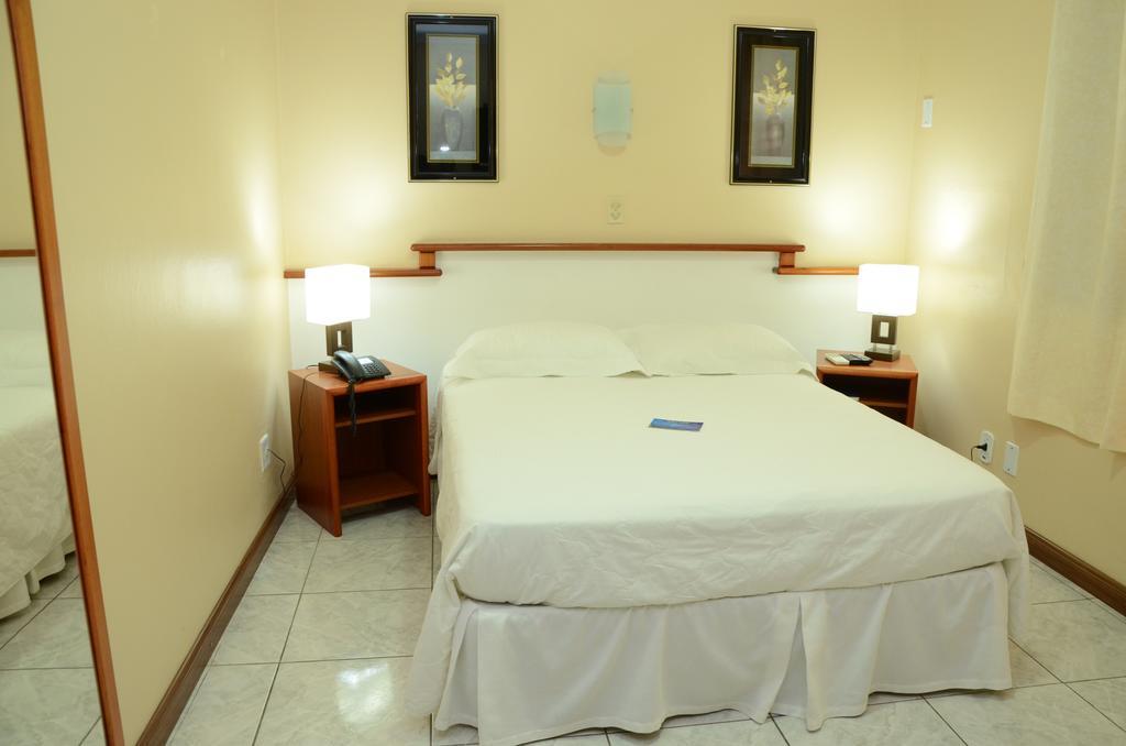 Fares Turis Hotel Uruguaiana Ngoại thất bức ảnh